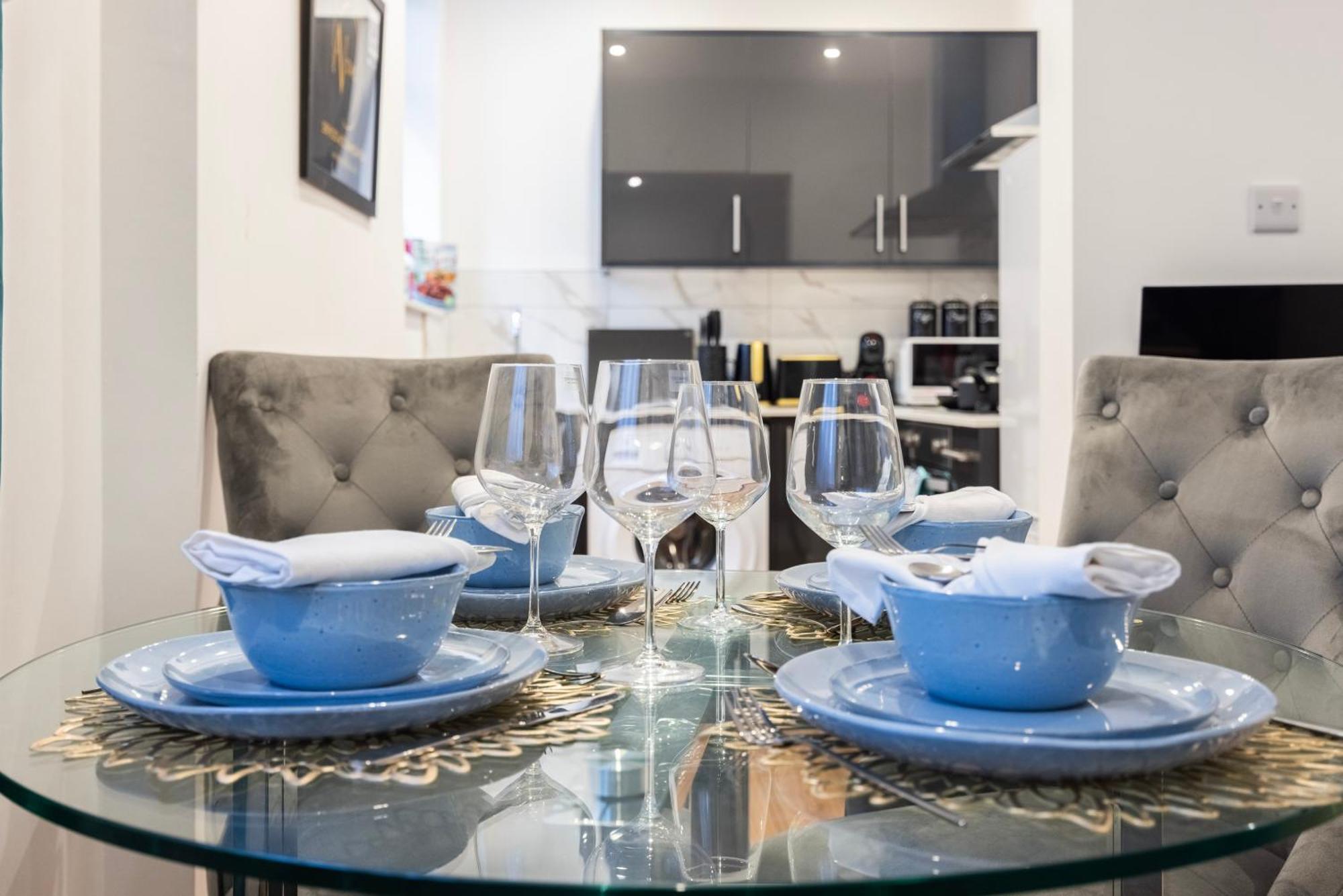 Block Of Apartments In Croydon ,Long Stays , Weekly & Monthly Offers , Contractors , Relocations , Leisure & Family Stays Eksteriør billede