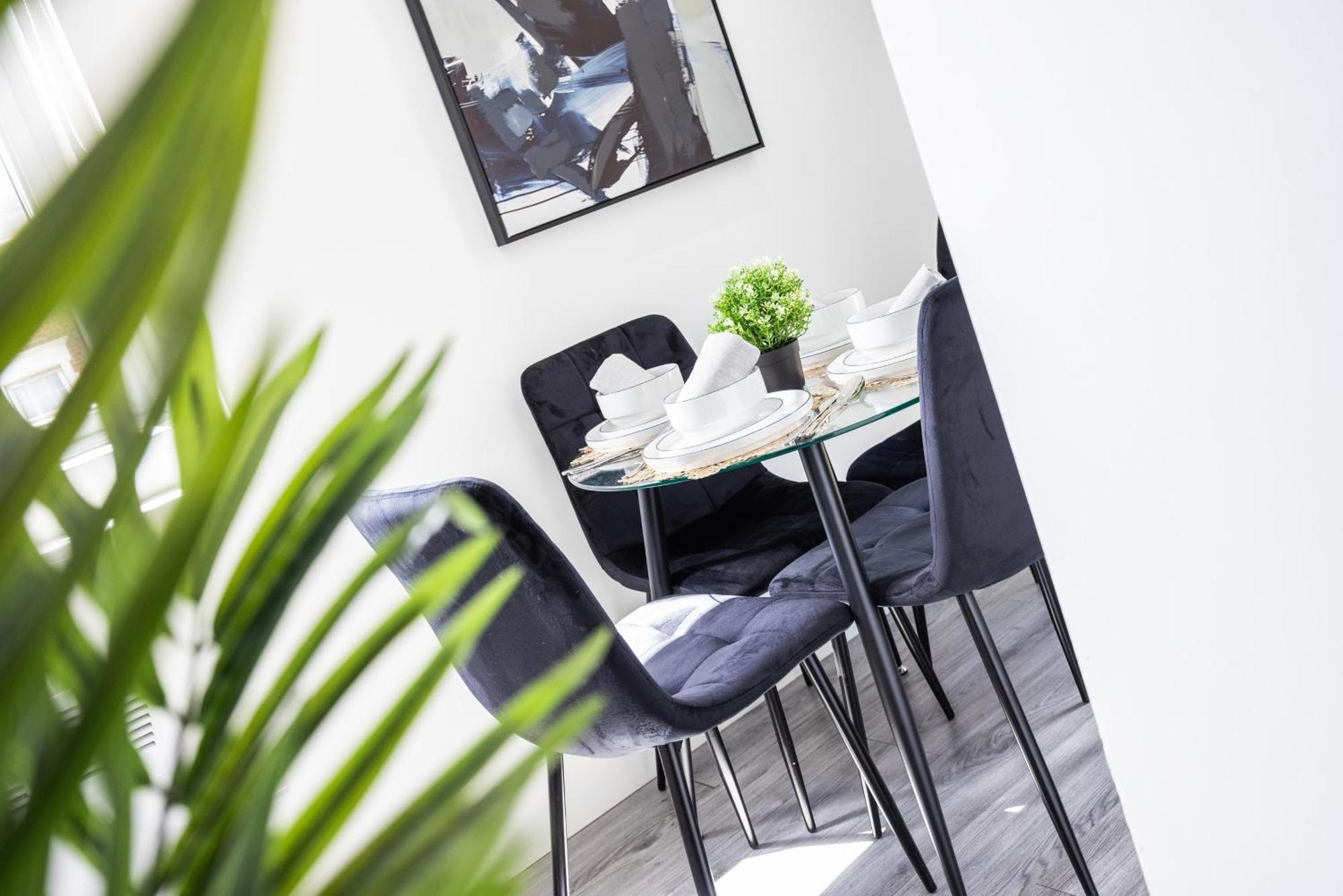 Block Of Apartments In Croydon ,Long Stays , Weekly & Monthly Offers , Contractors , Relocations , Leisure & Family Stays Eksteriør billede