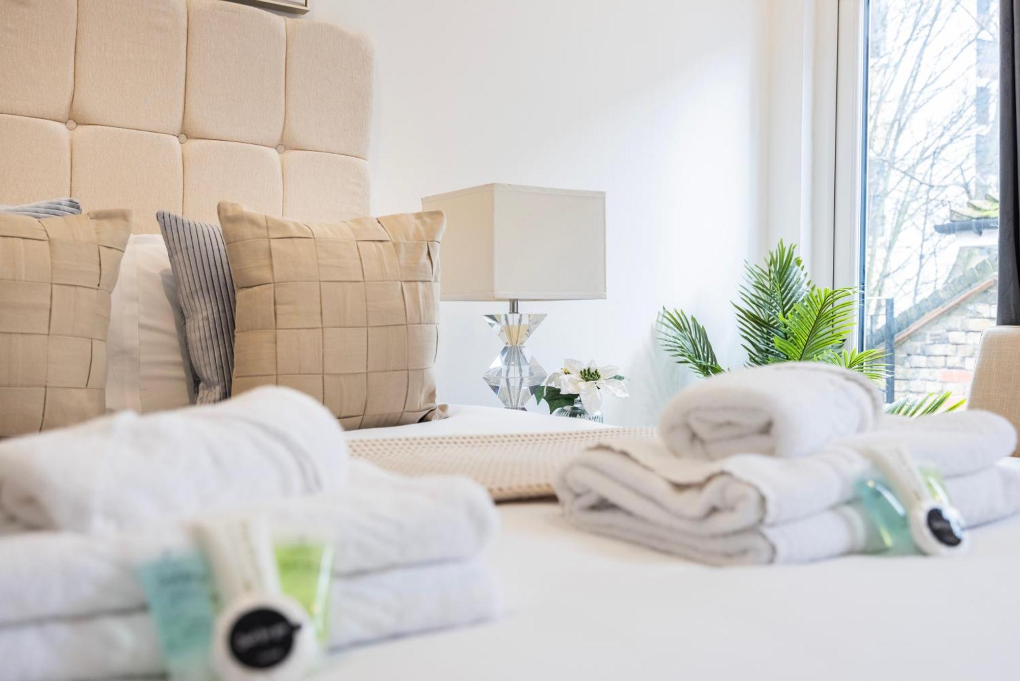 Block Of Apartments In Croydon ,Long Stays , Weekly & Monthly Offers , Contractors , Relocations , Leisure & Family Stays Eksteriør billede