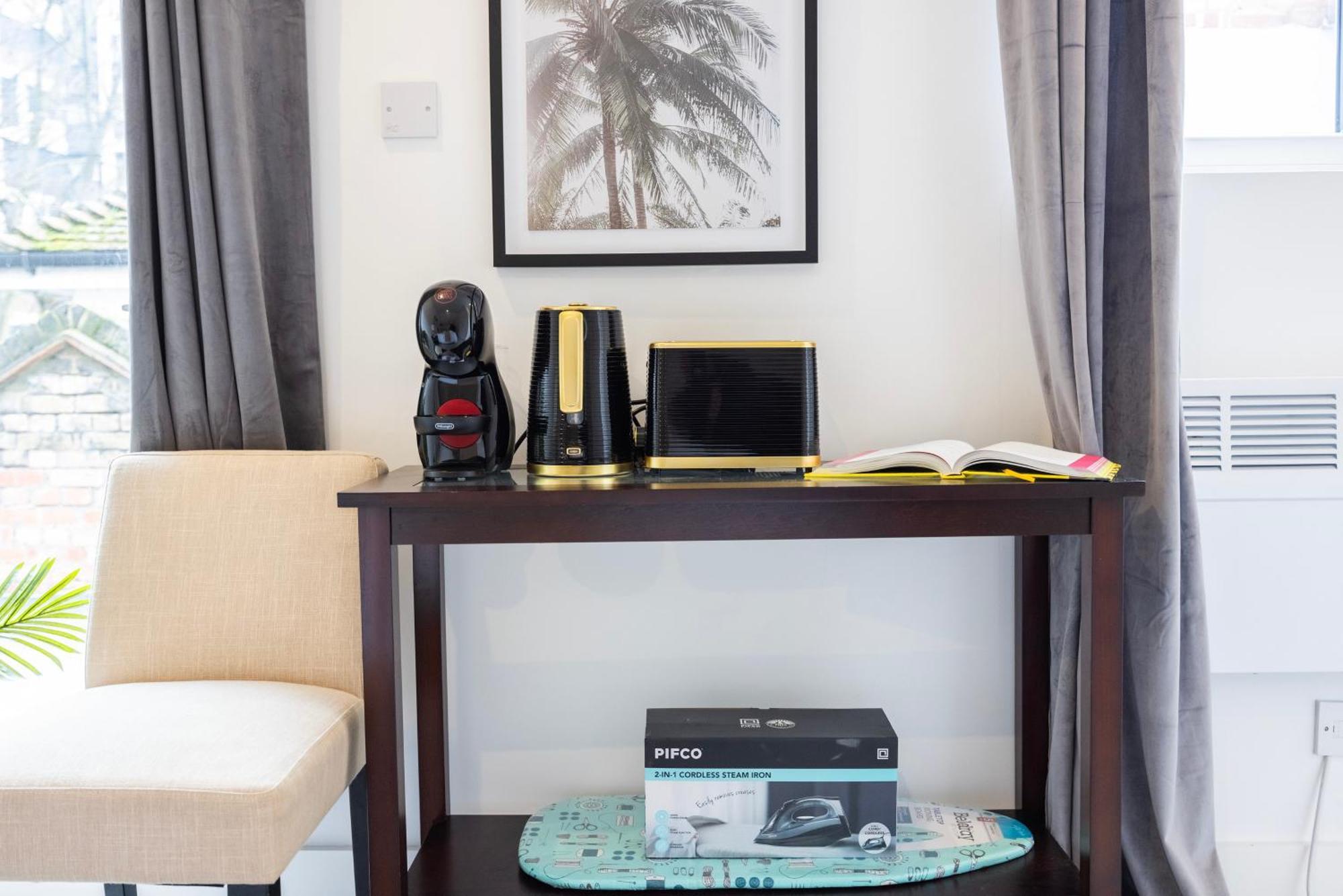 Block Of Apartments In Croydon ,Long Stays , Weekly & Monthly Offers , Contractors , Relocations , Leisure & Family Stays Eksteriør billede